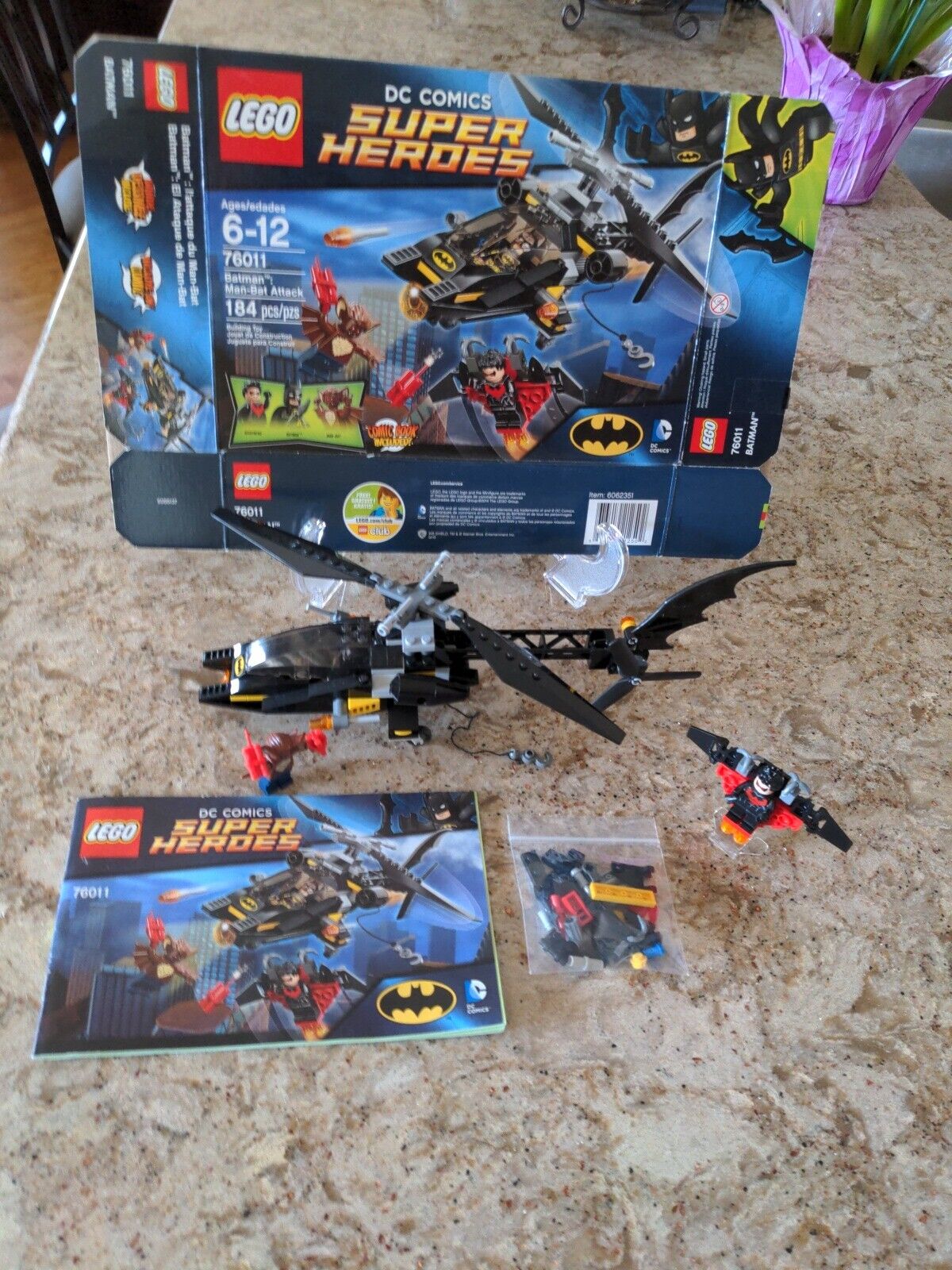 LEGO DC SUPER HEROES SET #76011 "BATMAN MAN-BAT ATTACK"