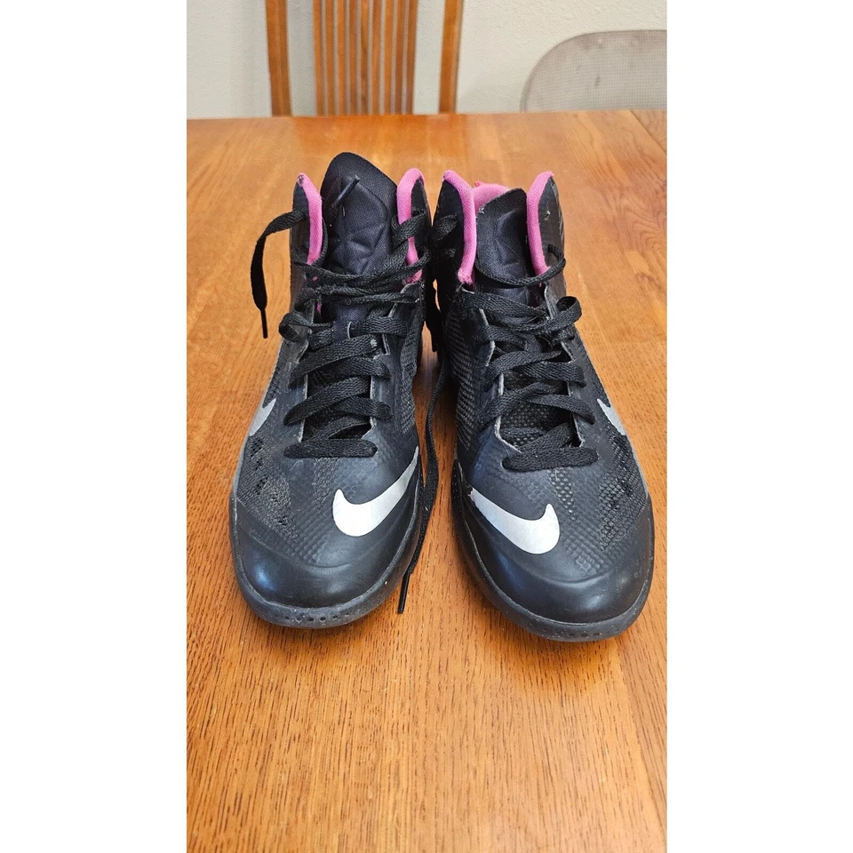 Nike Hyperfuse 2013 Talla 4.5Y Negro Metálico Plata Gris Oscuro Rosa 616603-002 GS Foto 2 de 4
