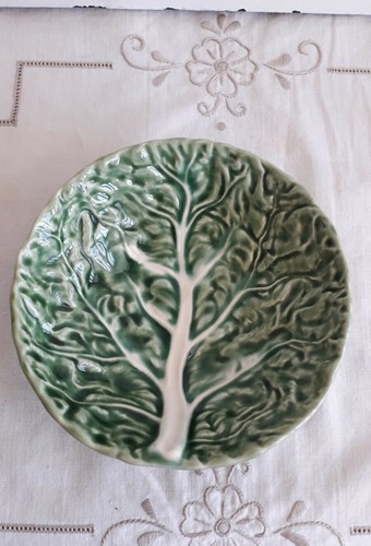 Vintage 2 PC Set Bordallo Portugal Cabbage Leaf Bowls c 1970's - Picture 2 of 5