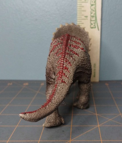 SCHLEICH Dinosaurs Triceratops Toy Figure, Brown/Red New w/ Tags - Picture 3 of 6
