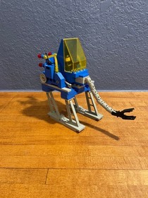 Lego - Classic Space  - 6882 - Walking Astro Grappler-100% Complete-Instructions