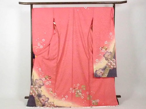 Premium Silk Furisode Set Completo 19 Pezzi, Rosa con Orlo Ombreggiato Grigio (Nuovo) - Foto 4 di 13