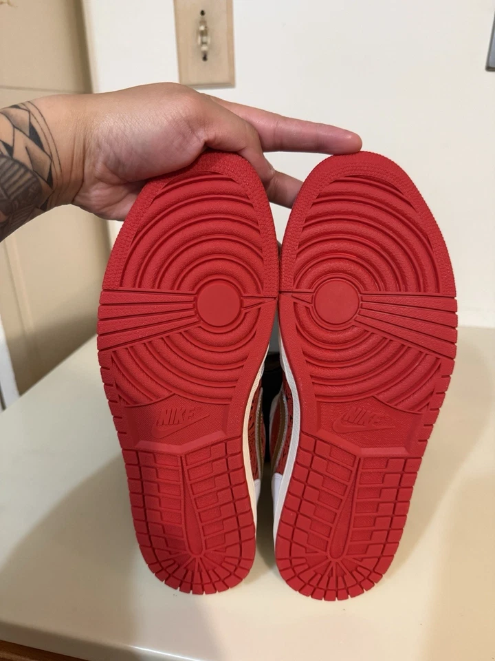 Tênis masculino Air Jordan 1 Low SE Spades TAMANHO 11 - Imagem 4 de 4