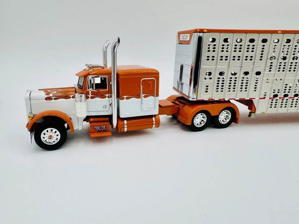 1/64 DCP/First Gear Peterbilt 379 MLM Express - Image 4 of 4