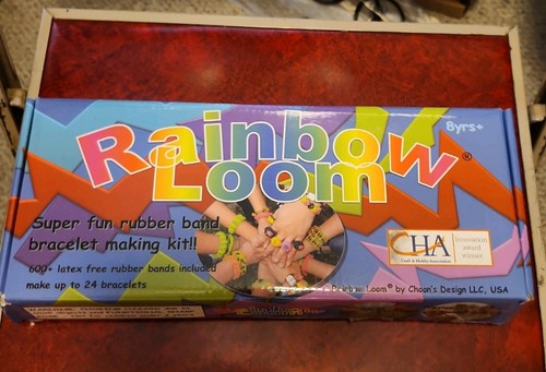 Rainbow Loom Rubber Band Bracelet Making Kit Crafts Kids Hobby READ DESCRIPTION!