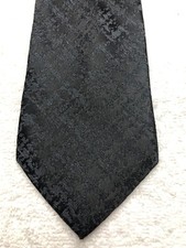 VAN HEUSEN MENS TIE BLACK 3.25 X 59 NWT