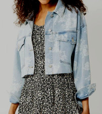 So Women's Denim Crop Jacket Size L Blue Cotton Floral Pattern Drop Shoulder Cut