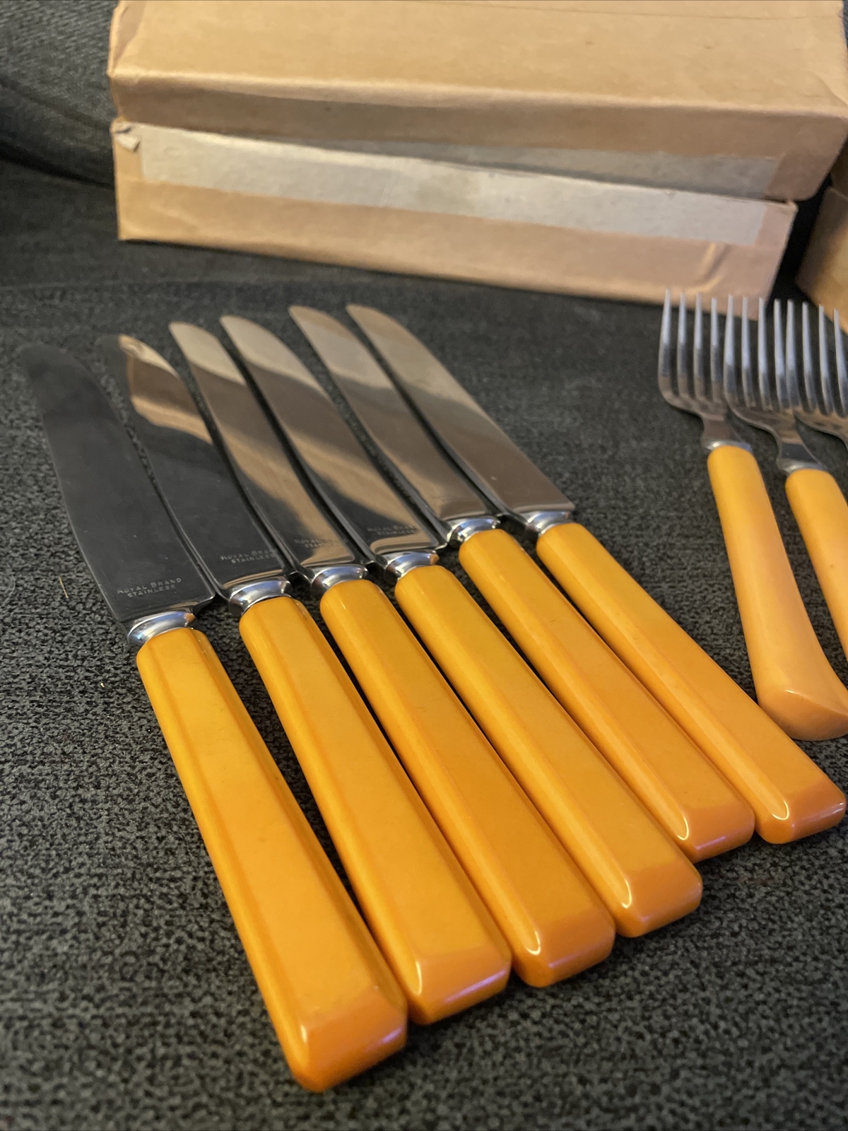 ROYAL BRAND CUTLERY Bakelite Flatware Stainless Steel 18 pcs MCM SPOONS