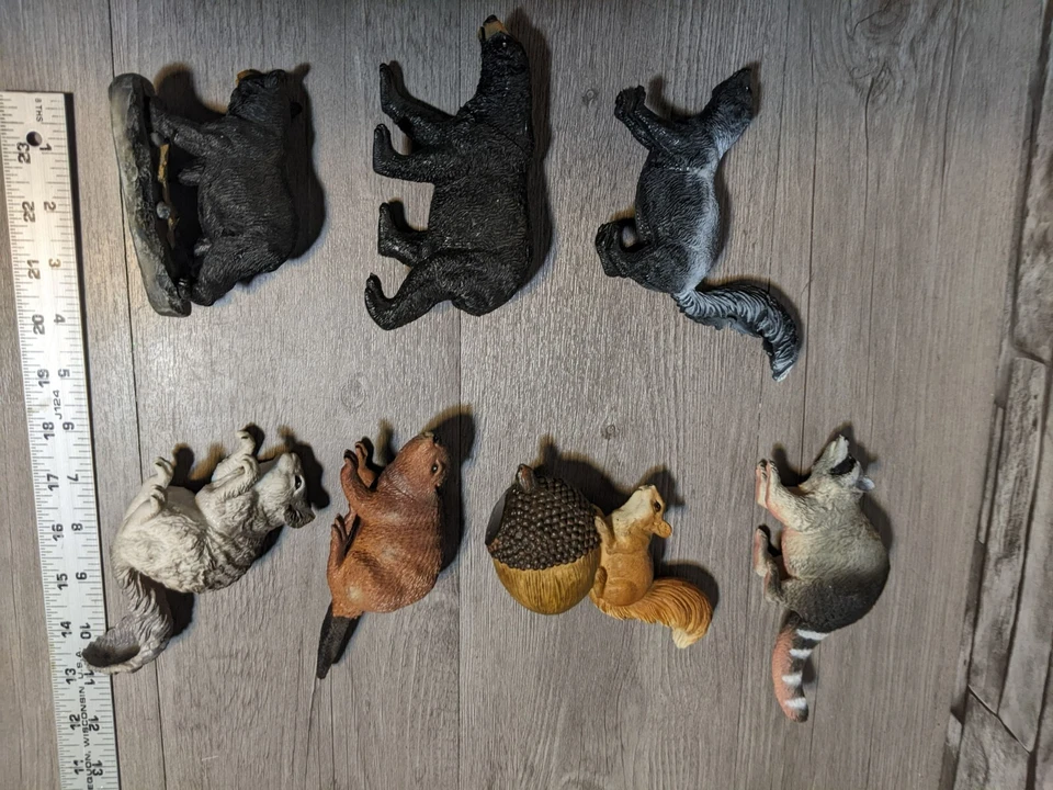Smokey Mountain Animal Figure Lot Bear Squirrel Beaver Skunk Raccoon Figurine - Image 4 of 4