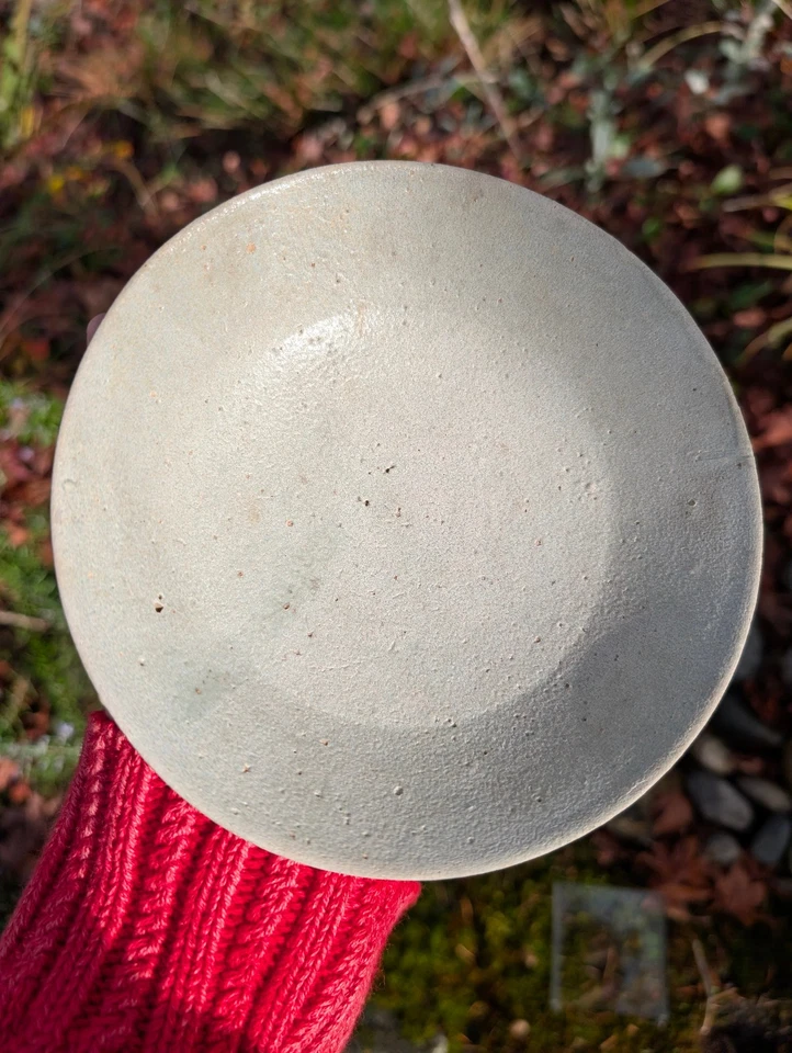 Tazón de té coreano naufragio Goryeo Celadon diseño de loto inciso siglos 12-13 Foto 3 de 4