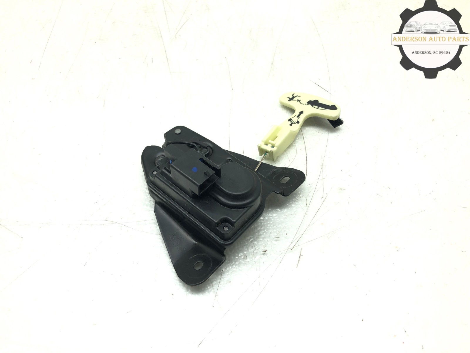 2014-2021 MASERATI QUATTROPORTE REAR TRUNK LID LOCK LATCH ACTUATOR W/ HANDLE OEM