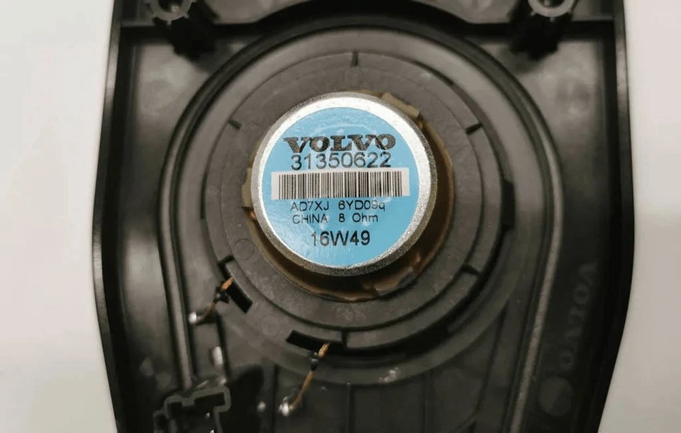 Altavoz izquierdo tweeter puerta delantera Volvo S90, V90 2018 31350622 Foto 3 de 4