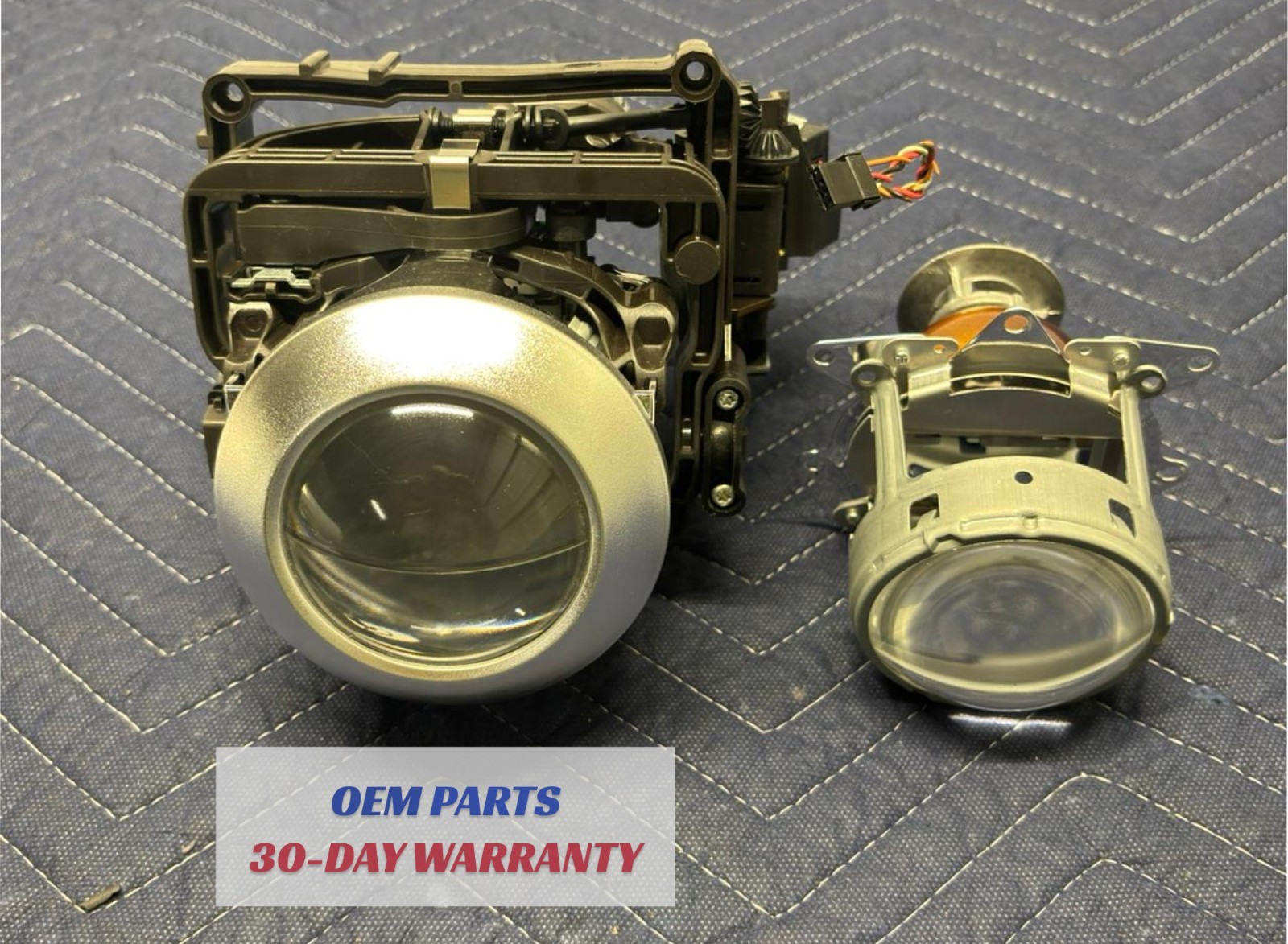 OEM Mercedes 1307220033 Xenon Headlight Projector Lens Front Left Bosch W221