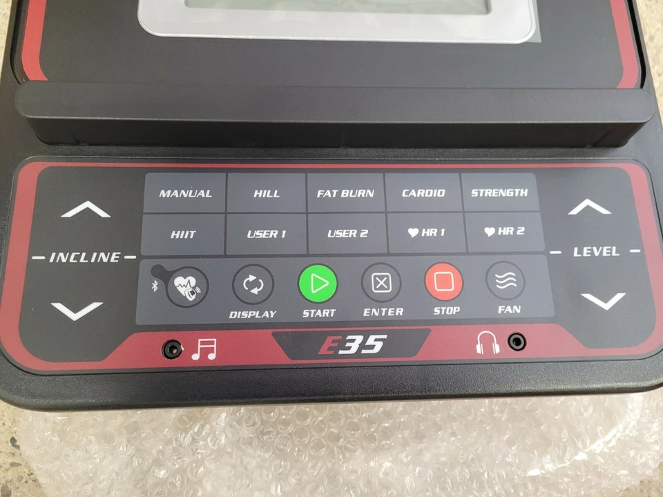 Consola/pantalla elíptica Sole Fitness E35 Foto 2 de 4