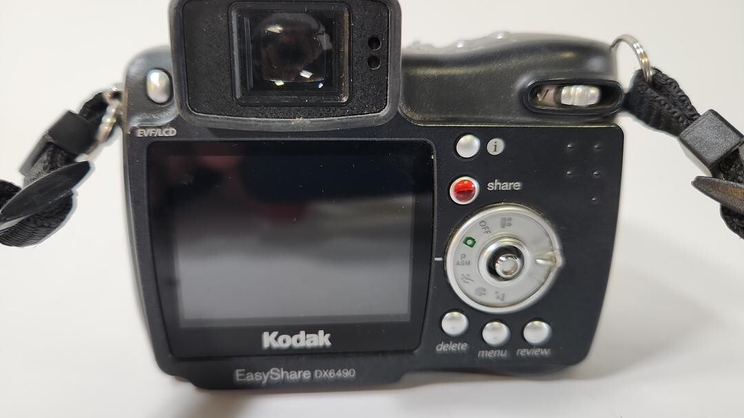 Kodak EasyShare DX6490 Black Digital Camera With 10x Optical Zoom