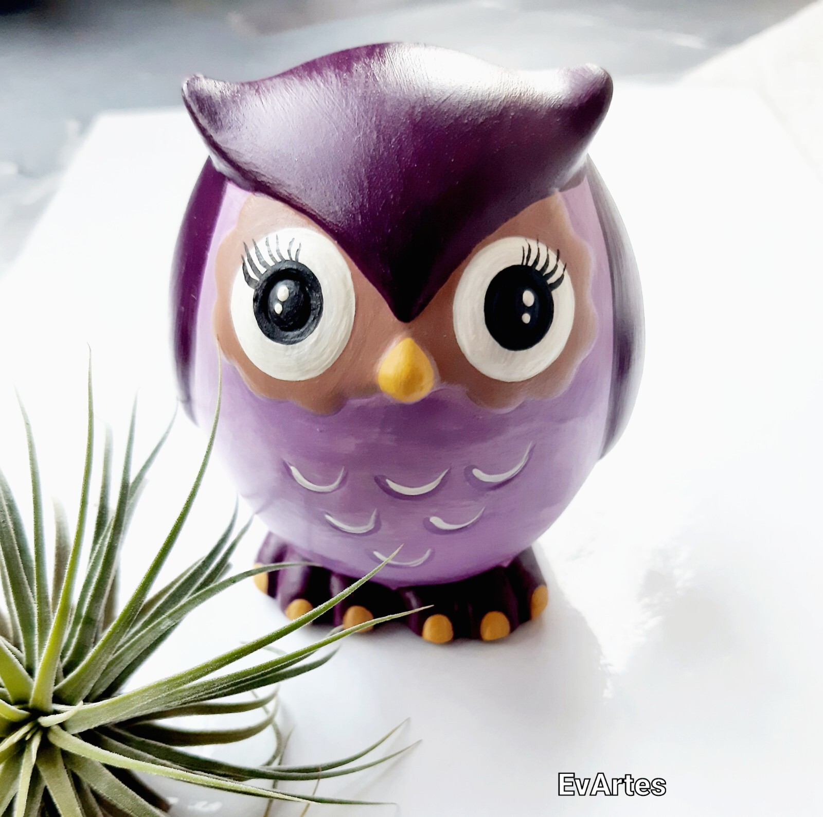 Hand Painted Vintage Ceramic Owl Figurine Sculpture for Kids Bedroom Shelf Decor