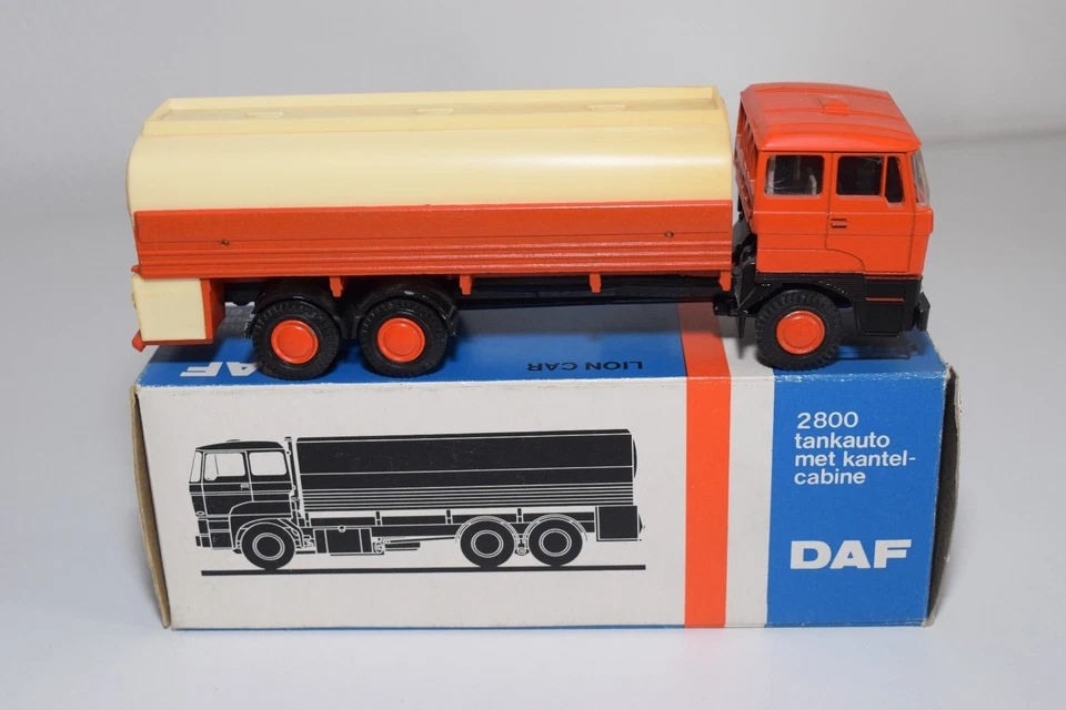 ± LION CAR DAF 2800 TRUCK DAF TRUCK TANKER 1ST GRILL NEAR MINT BOXED - Image 4 of 4