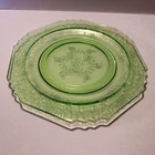 Hazel-Atlas Florentine Uranium Green Depression Glass  10 in Plate