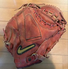 Nike Catcher  s Mitt Youth Softball/Baseball Leather Brown Used