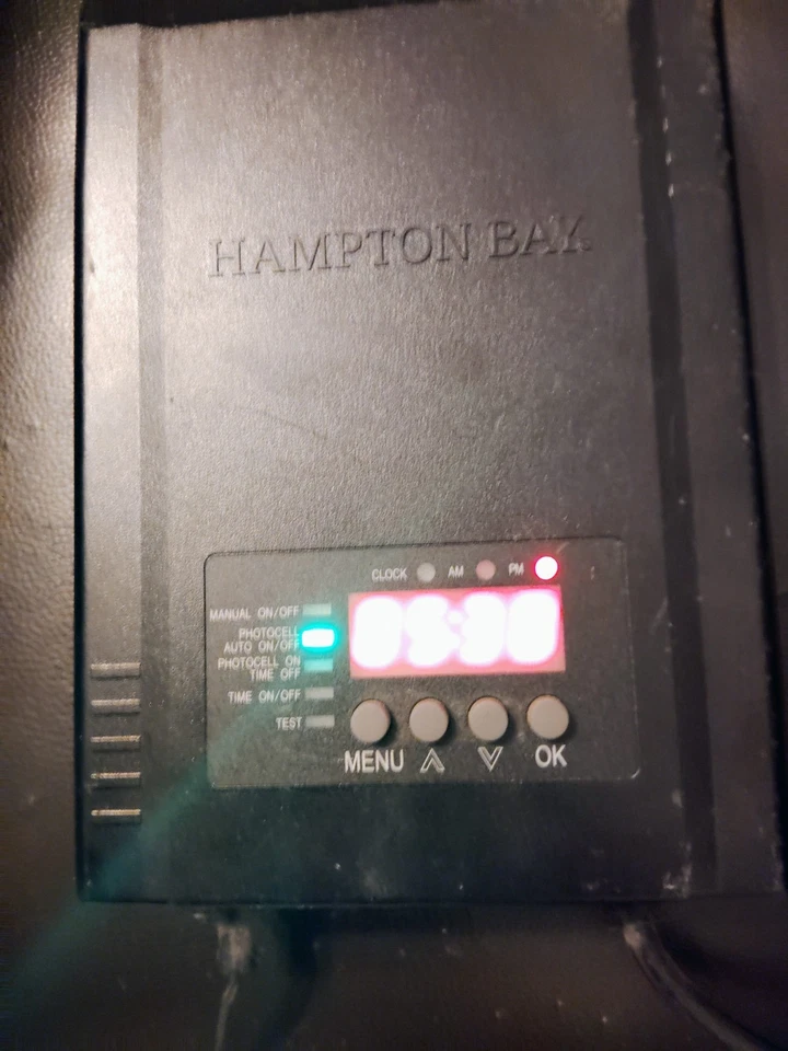 *Nuevo Fuera de Caja - Transformador Digital de Iluminación de Paisaje 12v y 15v Hampton Bay Foto 2 de 4