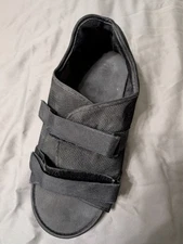 Post-op Shoe with hook & loop closure to stabilize foot after surgery, size L