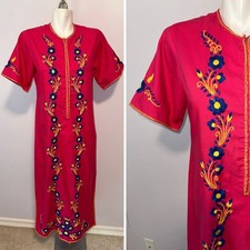 Vtg 70s Pink Blue Floral Embroiered Front Zip Ethnic Caftan Dress Womens M/L