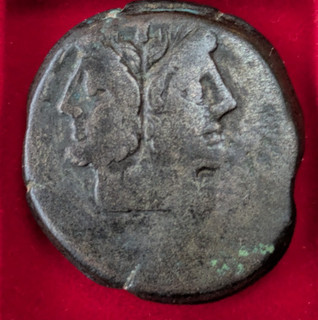 Römische Republik AE As. C. Maianius um 153 v. Chr. Prow. Crawford 203/2