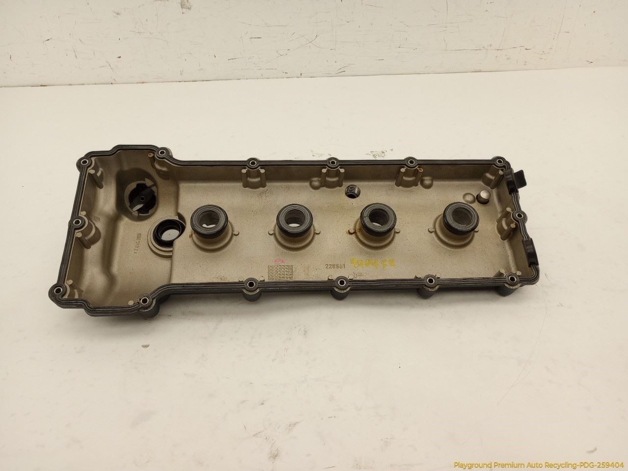 Maserati Quattroporte M139 Passenger Right Valve Cover 4.2L V8 8 Cyl Fits 03-08
