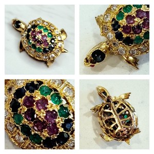 Authentic Vintage Turtle Pendant/Pin/Brooch Genuine Emerald/Ruby/Blue Sapphire Gold plated