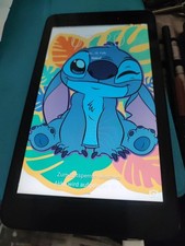 Tablet mit Telefon und Kamera