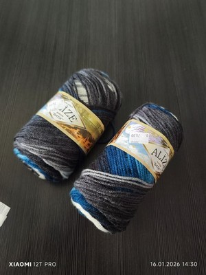 2 Knäule Alze Burcum Batik Wolle 100g Farbverlauf Blau