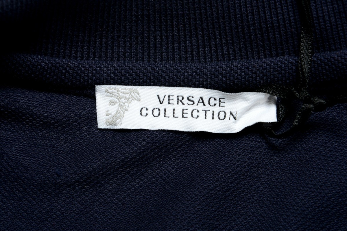 VERSACE JEAN CULTUREネイビー ポロシャツ メダリオンジッパー VERSACE JEAN CULTUREネイビー ポロシャツ メダリオンジッパー