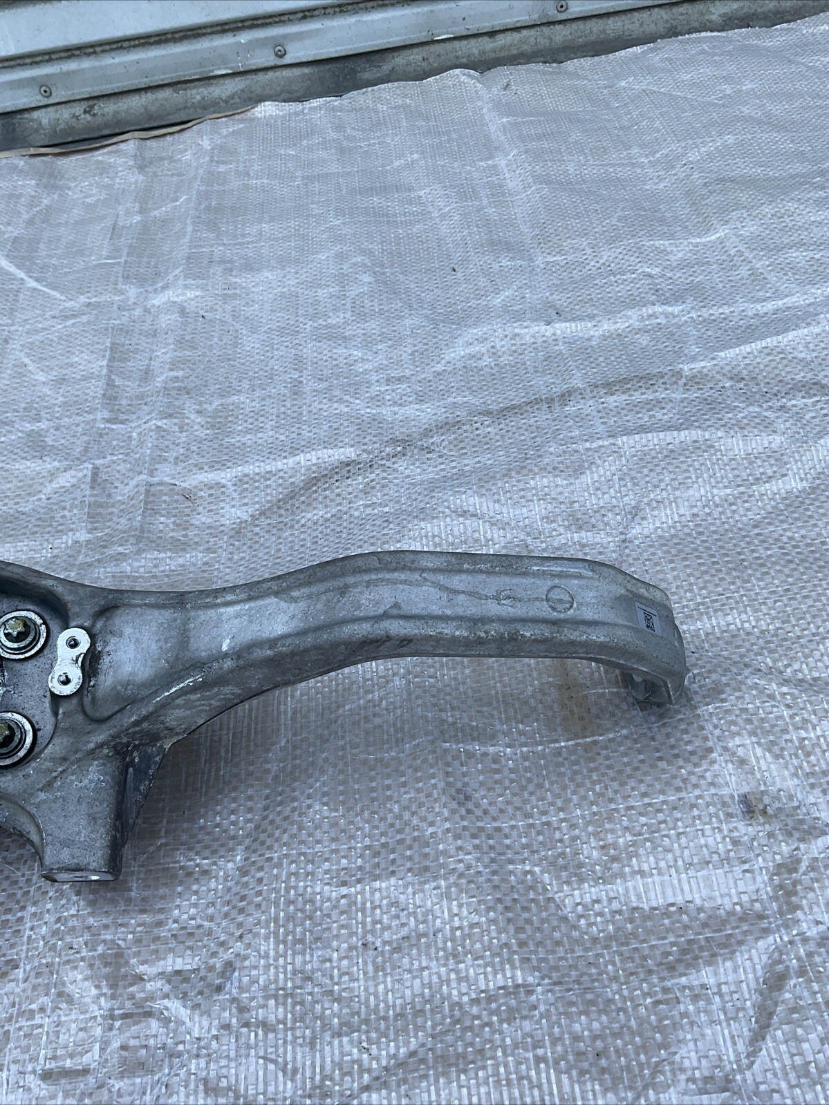 2014 - 2017 MASERATI QPORTE GHIBLI FRONT LEFT SPINDLE KNUCKLE HUB BEARING OEM