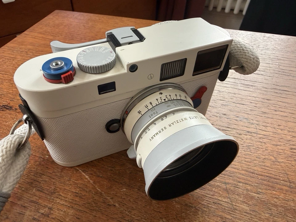 Telémetro Leica M monocromo 10760 y lente Summicron V1 de 8 elementos 1963. (RARO)  Foto 2 de 4