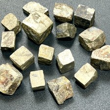 Cubos de cristal de pirita de hierro dorado áspero crudo (por pieza o libra) Fools Gold