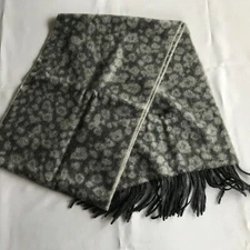 Fraas Lady Women's Scarf Wrap 100% Cashmere Gray/Grey Fringe NWT $85!