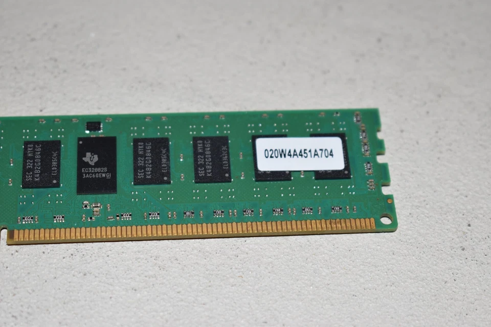 4GB TRANSCEND 4G 2RX8 DDR3 1600 ECC REG Server Memory - Image 3 of 4