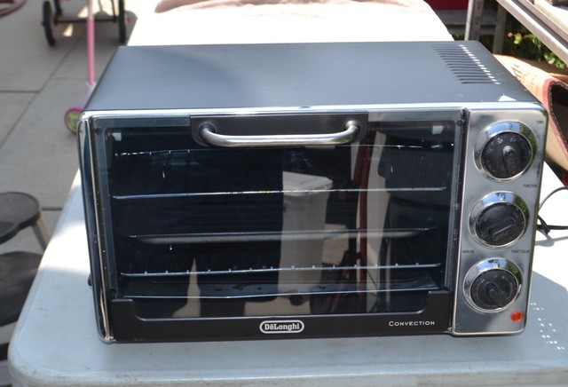 Delonghi Convection Toaster Oven W Broiler I Model Eo 2058 For