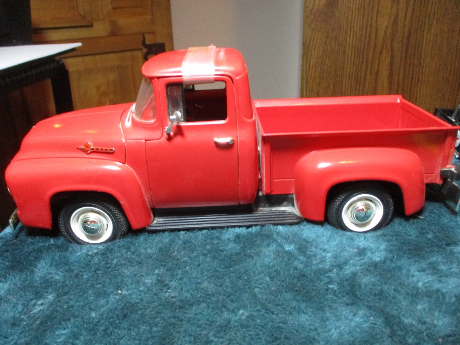 Ford F100 Pickup 1956 Roja Escala 1/24 Motor Max | México