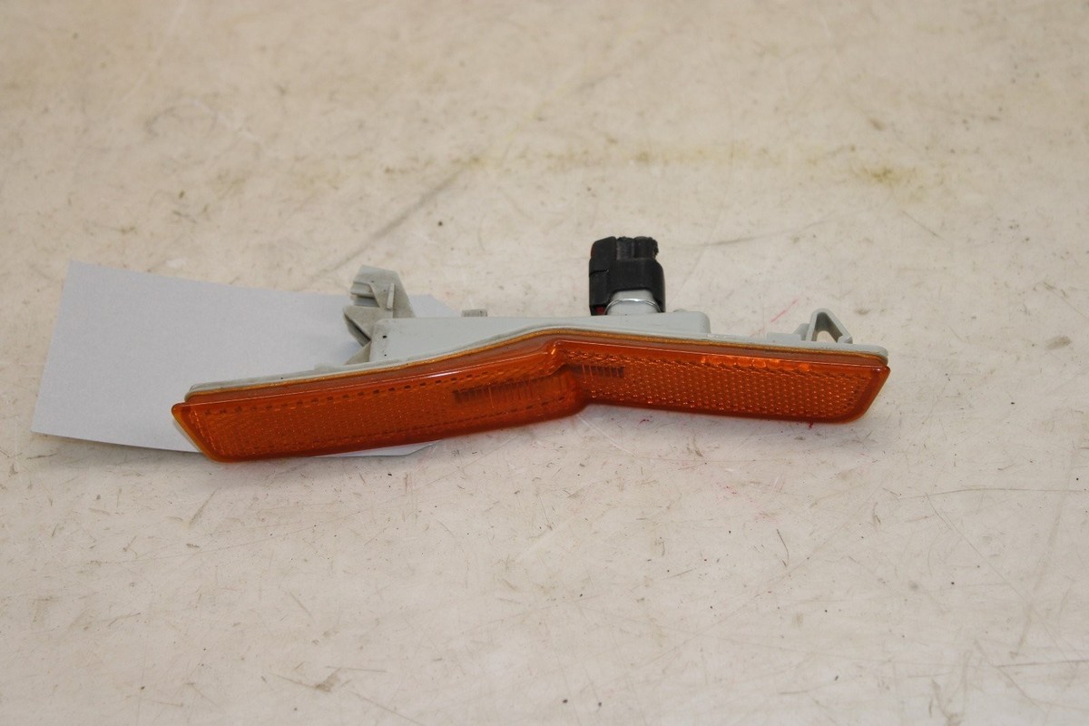 2018-2023 Dodge Challenger Front Right Side Marker Lamp 68319390AA