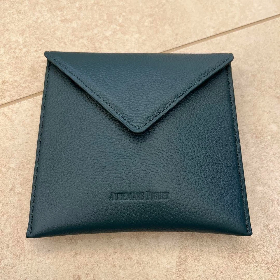 Audemars Piguet VIP Regalo Reloj Kit de Limpieza Set de Cuidado Auténtico Novedad Verde NUEVO Foto 4 de 4