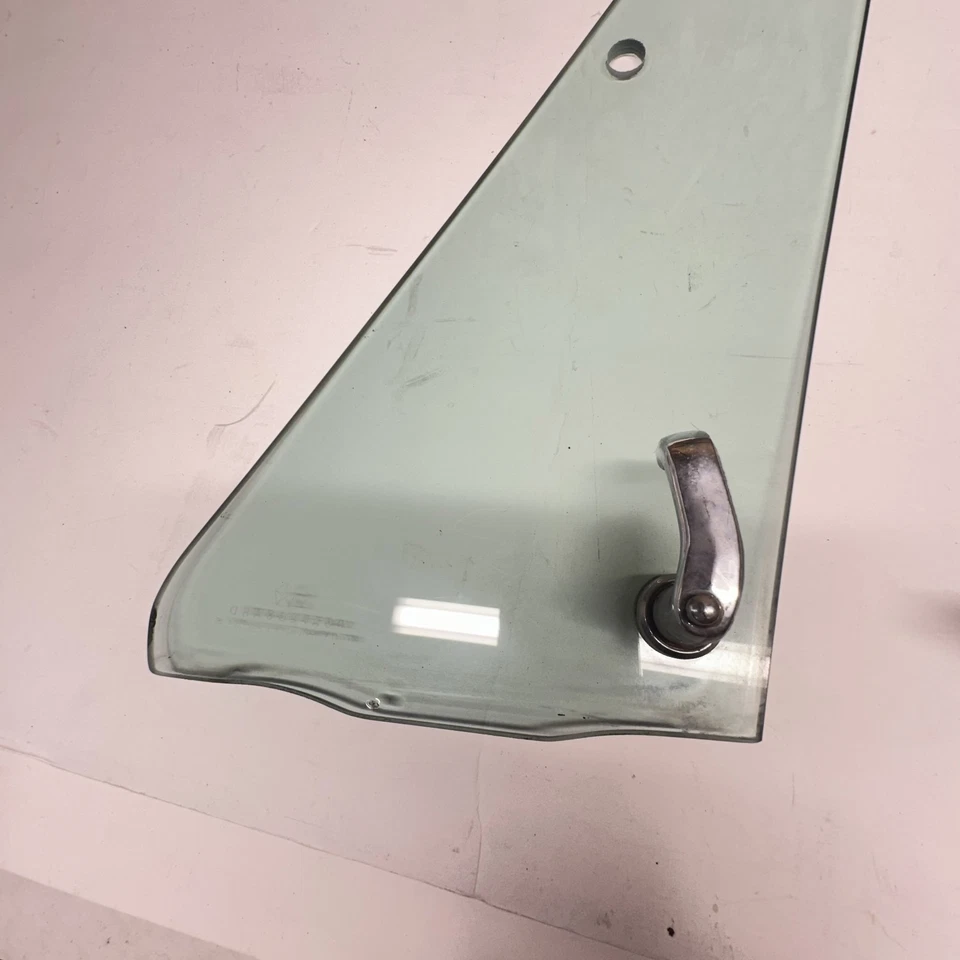 1979-1985 1st Gen Dodge Ram Ramcharger Vent Wing Window glass Pair D250 W250 - Image 2 of 4