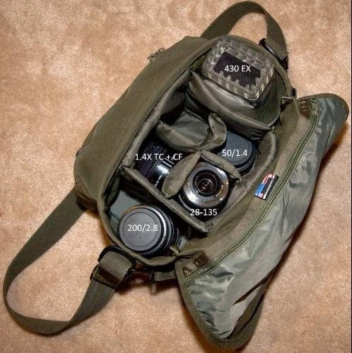 Bolso pequeño F-6 Little Bit (oliva) Foto 2 de 3