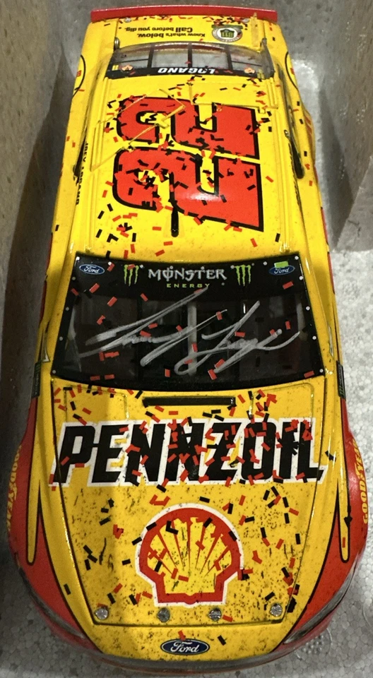 2017 Joey Logano Autographed Richmond Win Raced Version 1/24 Action Nascar - Image 4 of 4