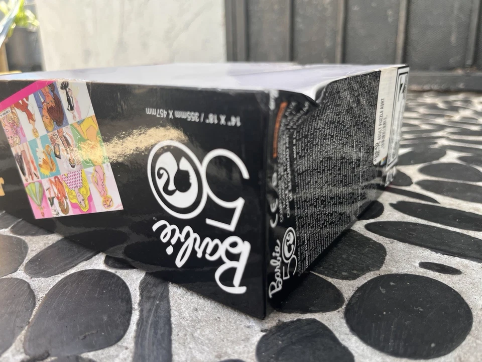 Nuevo/Sellado Barbie 50 Aniversario Puzzle 2008 Muñeca Barbie Foto 2 de 2