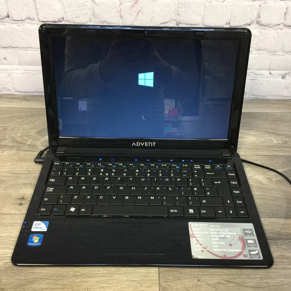 Advent Verona Red Laptop - Slim Compact Laptop - Windows 10 - Image 2 of 4