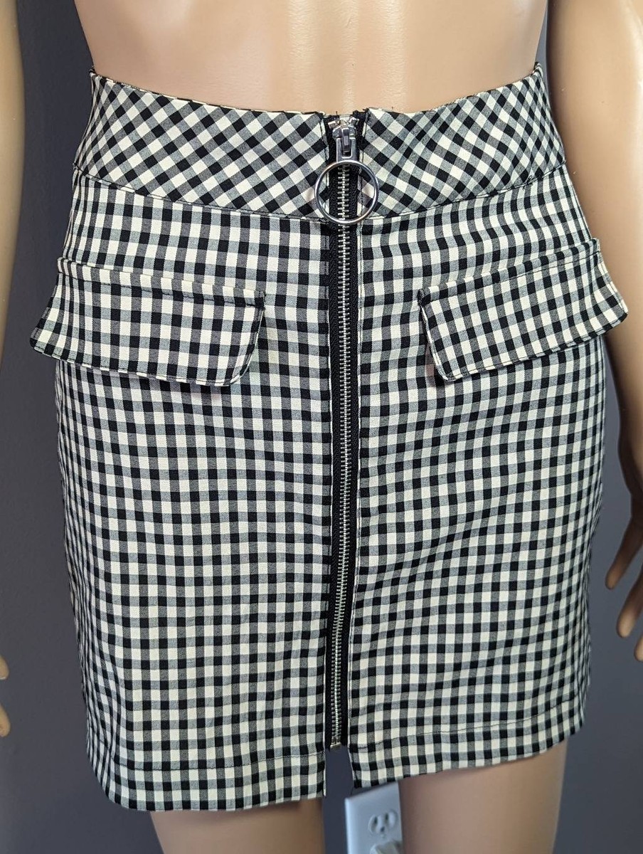 Urban Outfitters zipper mini skirt 90s style XS plaid black white