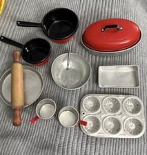 Aluminum Vintage Children  s Kitchen Cookware And Bakeware