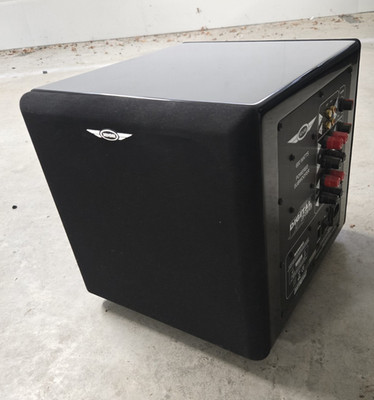 Earthquake MiniMe Aktiv-Subwoofer 600 W RMS, Stereo RCA L/R, Schwarz