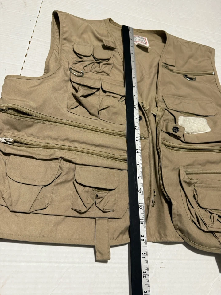 Crystal River Men's Fishing Vest Brown Size Large Multiple Pockets Light Weight - Image 2 of 4